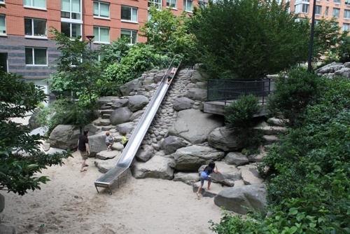 50-best-playgrounds-teardrop-park